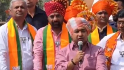 Kolhapur Nitesh Rane : “शिंदे गट, काँग्रेस किंवा ठाकरे गटाला मतदान करून उपयोग नाही” – नितेश राणे