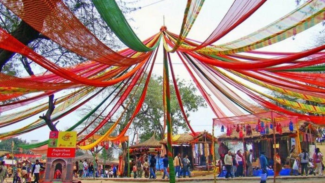 अखेर सुरू झाला आहे सुरजकुंड मेळावा, एन्ट्री तिकीट आणि पूर्ण डिटेल्स जाणून घ्या