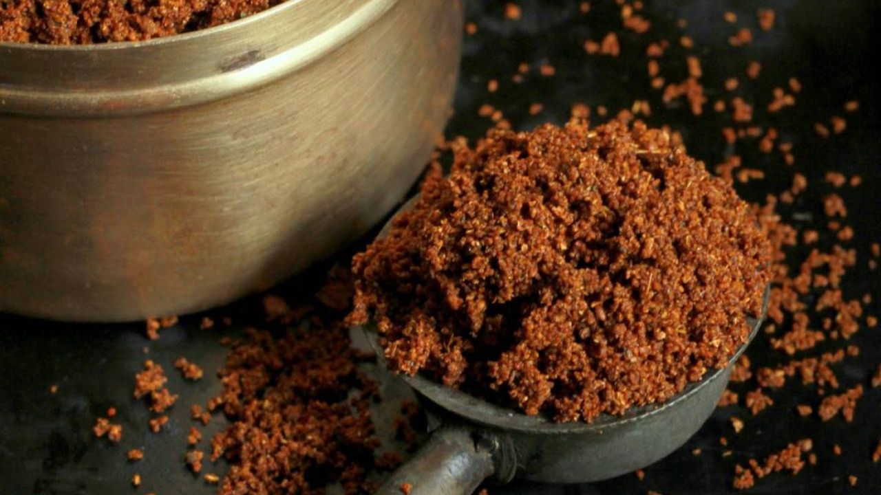 महाराष्ट्रीयन जेवणाची शान: घरच्या घरी बनवा अस्सल ‘गोडा मसाला’, रेसिपी करा नोट