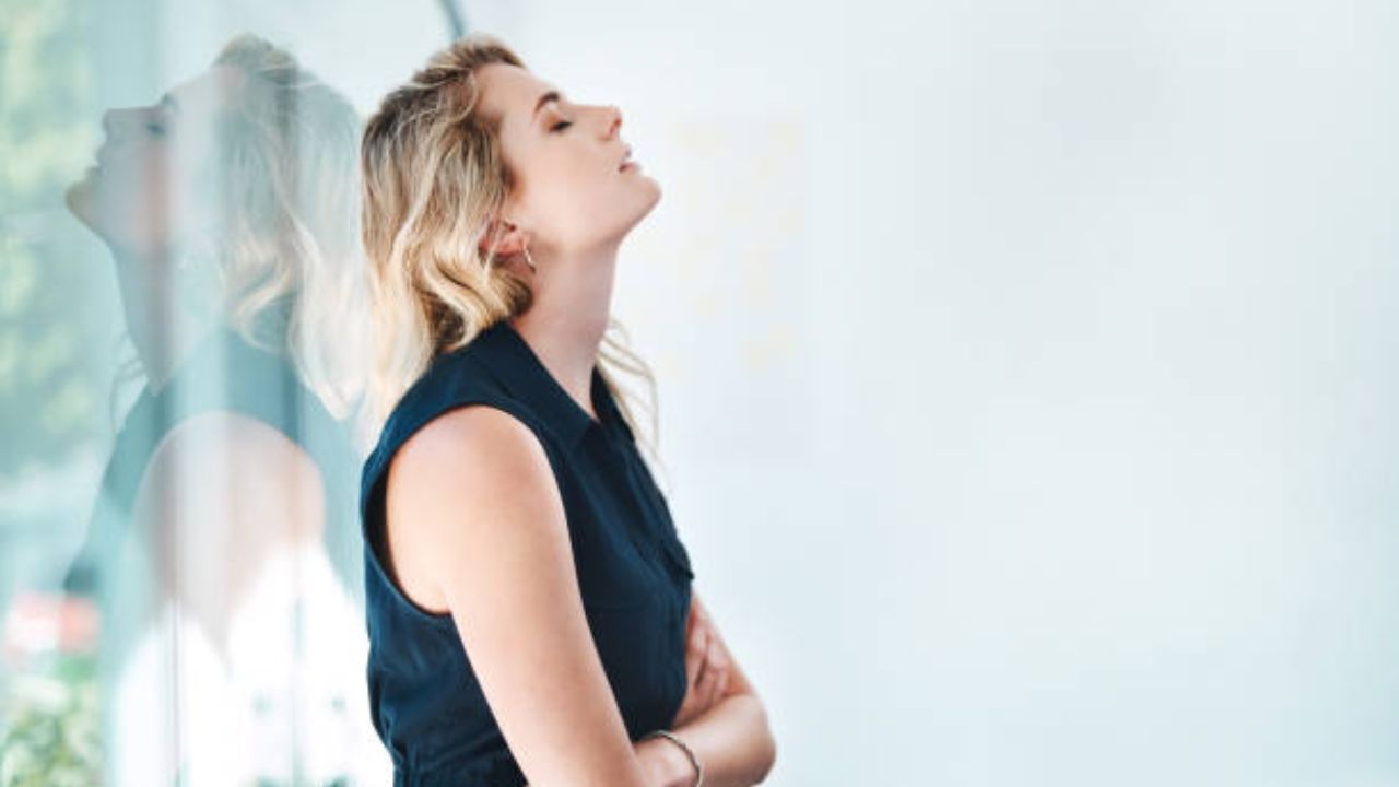 भारतातील 70% महिला शांतपणे सहन करतात या समस्या… डॉक्टरांकडून जाणून घ्या कधी सावधान होण्याची गरज आहे?