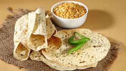 नो ऑइल, फुल टेस्ट! विना तेल काही मिनिटांतच पापड आणि कुरकुरीत स्नॅक्सची मजा घ्या, शेफ पंकजने शेअर केली सोपी ट्रिक