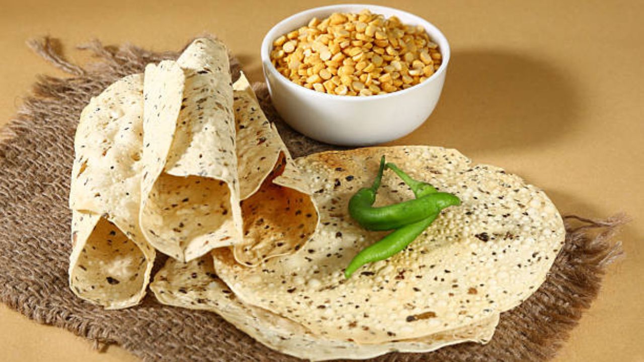 नो ऑइल, फुल टेस्ट! विना तेल काही मिनिटांतच पापड आणि कुरकुरीत स्नॅक्सची मजा घ्या, शेफ पंकजने शेअर केली सोपी ट्रिक