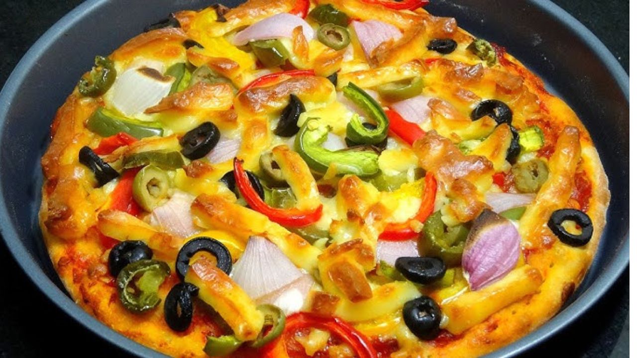 Recipe : टेस्टी गोष्ट अनहेल्दीच नसू शकते, आता क्रेव्हिंग झाली तर घरीच बनवून खा ‘रागी पिझ्झा’