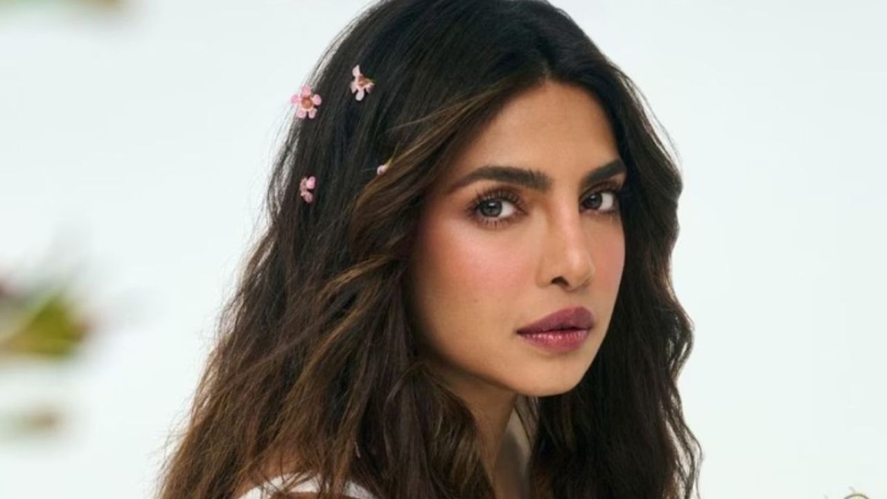 प्रियंका चोप्रा बनणार ‘Bond Girl’? कास्टिंगबाबत दिला मोठा इशारा; चाहत्यांमध्ये उत्साह