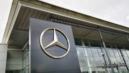 149 लक्झरी कार परत बोलवा! Mercedes-Benz ने उडवली ग्राहकांची झोप; आता काय करावे?