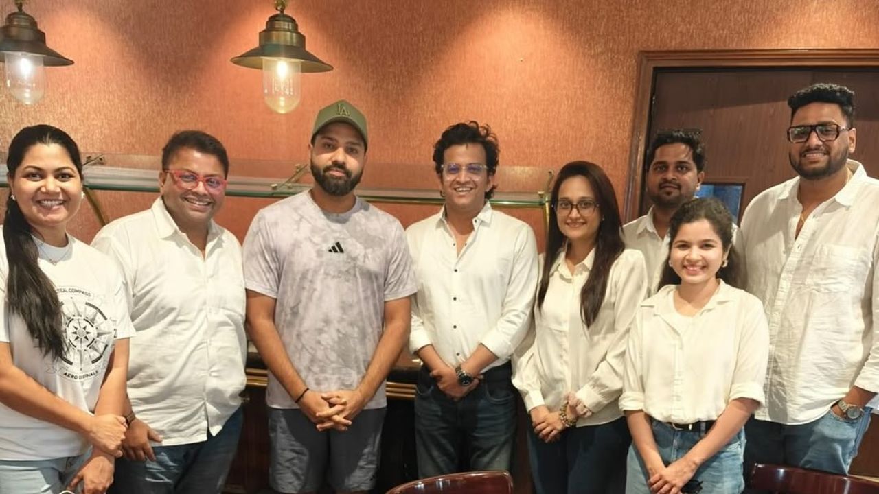 ‘मुंबईत राहतो मराठी तर येणारच…’, हास्यजत्रेच्या कलाकारांसमोर रोहित शर्माने मारल्या गप्पा, Video Viral