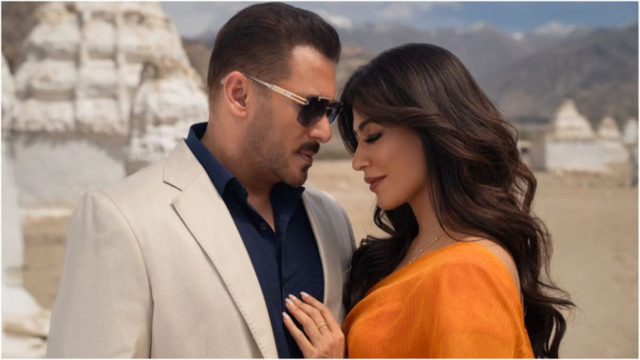 व्हॅलेंटाईन डे निमित्त ‘Battle of Galwan’ मधील रोमँटिक गाणं रिलीज, Salman आणि Chitrangada यांची पडद्यावर खुलली सुंदर केमिस्ट्री