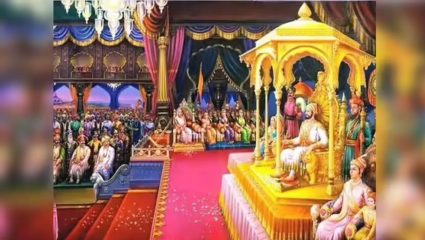 Shivjayanti 2026 : धगधगत्या आगीतून नारळ काढण्याचं साहस अन्…; शिवकाळातील होळीची अंगावर शहारे आणणारी शौर्यपरंपरा