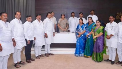 सुनेत्रा पवारांच्या उपस्थितीत पदाधिकाऱ्यांची बैठक; ‘या’ तालुक्यात दोन्ही राष्ट्रवादी एकत्र राहणार