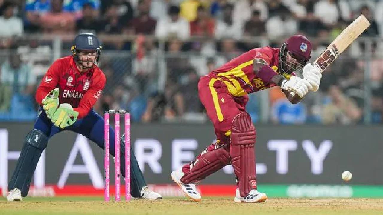 ENG vs WI, T20 World Cup 2026 : रदरफोर्डसमोर इंग्लंडचे गोलंदाज हतबल! वेस्ट इंडिजचे इंग्लिश संघासमोर 197 धावांचे लक्ष्य 