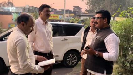 …तर स्वच्छतागृह सफाईसाठी स्वतः घेणार झाडू हाती; उपमहापौर वाडेकर यांची घनकचरा विभाग प्रमुखांना तंबी