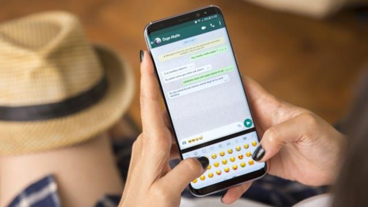 WhatsApp Down: लॉगिन फेल, कामं अडकली… मेसेजिंग प्लॅटफॉर्ममध्ये तांत्रिक बिघाड? X वर तक्रारींचा पाऊस
