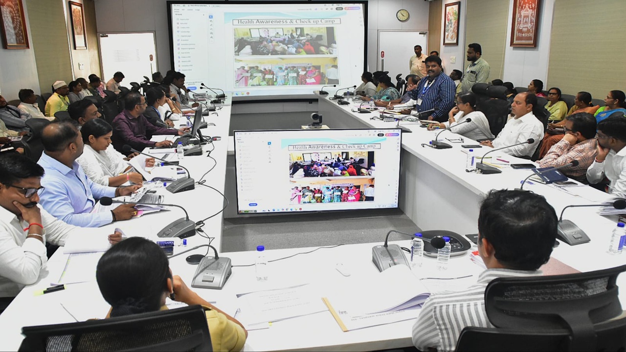 Dharashiv News: सखी सेंटरमार्फत महिला व बालकांची १२५ प्रकरणे निकाली; ६८० बचत गटांना ३३ कोटींचा मिळाला आर्थिक आधार