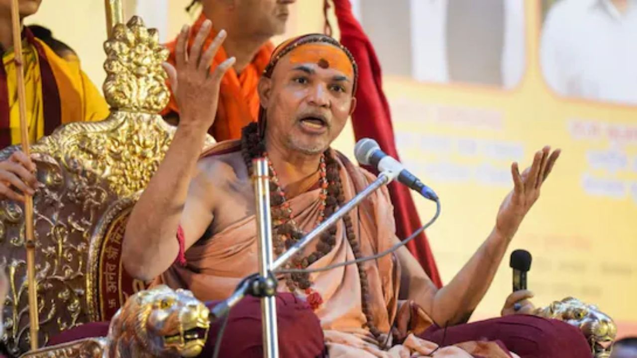 UP Crime News 2026: शंकराचार्य स्वामी अविमुक्तेश्वरानंद POCSO अंतर्गत लैंगिक शोषणाचा गुन्हा दाखल