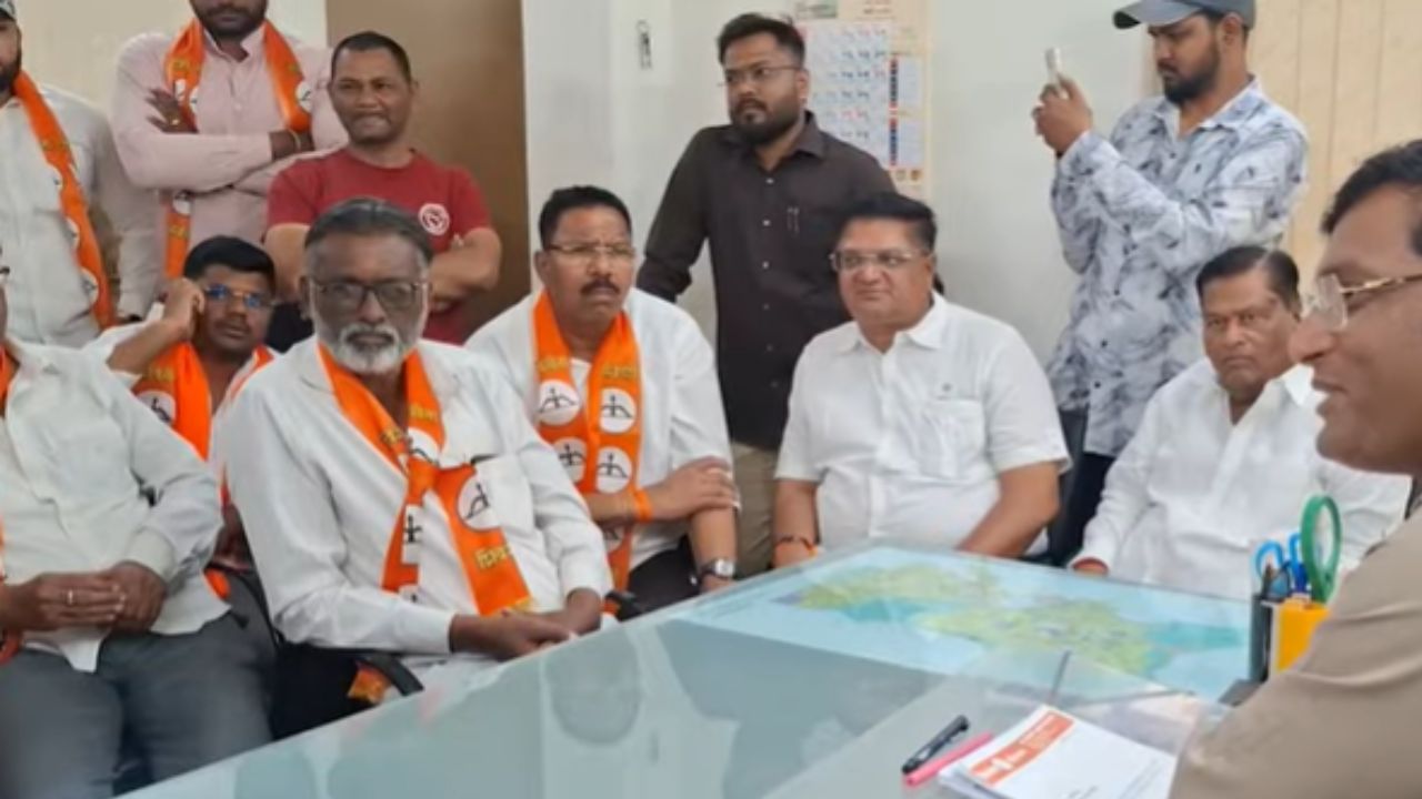 Ahilyanagar : “भाड्याच्या उत्पन्नावर आधारित घरपट्टी रद्द करा” शिवसेनेची महानगरपालिकेकडे मागणी