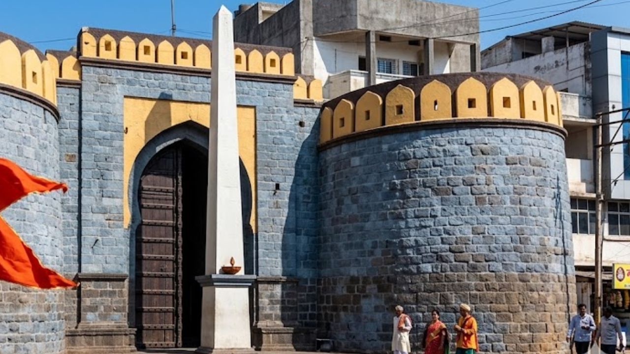 Ahilyanagar News: माळीवाडा वेशीचा मुद्दा चिघळण्याची शक्यता; सत्ताधाऱ्यांच्या पत्राला विरोधकांचा आरोप