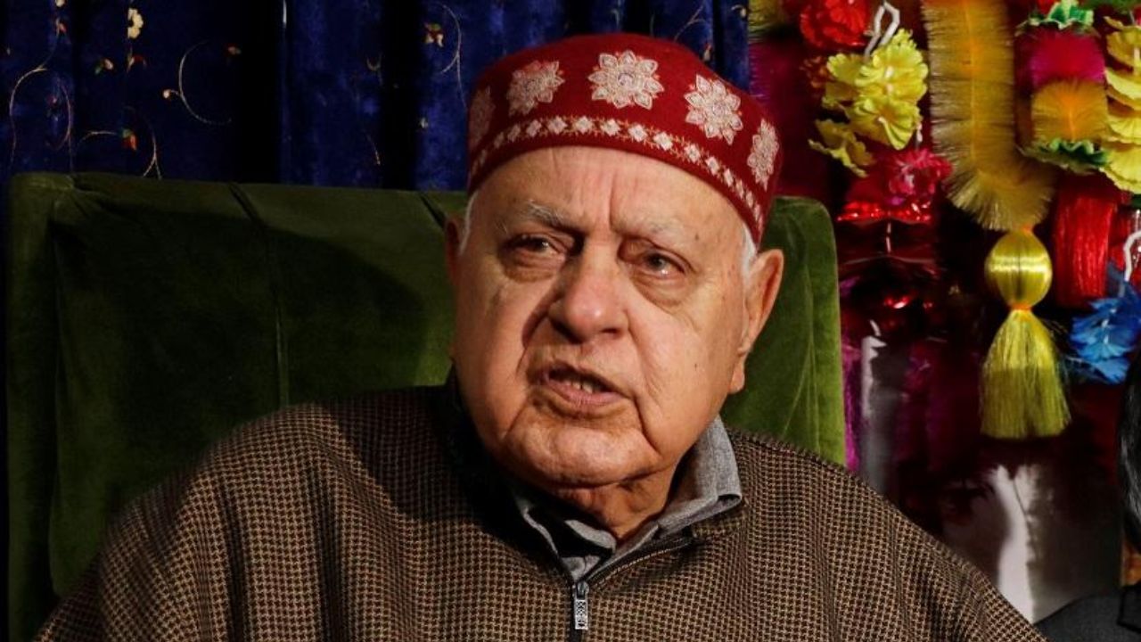 farooq abdullah attacked : “त्यांना 20 वर्षापासून मारण्याचा प्रयत्न…; फारुख अब्दुल्लांवर हल्ला करणाऱ्याचे धक्कादायक विधान