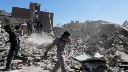 Iran Earthquake : इराणमध्ये भूकंप की अणुचाचणीचा धमाका? बंदर अब्बास हादरलं; 4.1 तीव्रतेच्या भूकंपाने जगात खळबळ