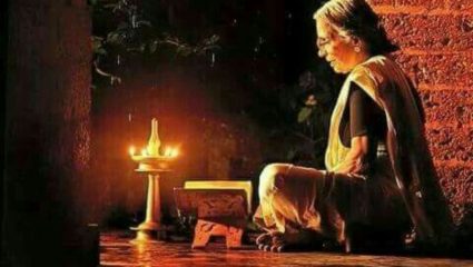 Chaitra Navratri 2026: नवरात्रीत रामायण पाठ केल्याने मिळतात हे अद्भुत लाभ, जाणून घ्या नियम