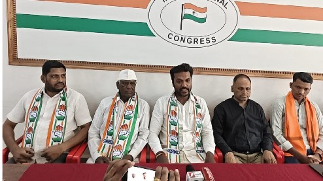 ऊस बिले थकवणाऱ्या कारखान्यांच्या विरोधात आंदोलनाचा इशारा; 1 एप्रिलला होणार जनसुनावणी