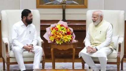 Political News : DCM एकनाथ शिंदे यांचा दिल्ली दौरा चर्चेत; PM मोदींसोबत दीड तास चर्चा