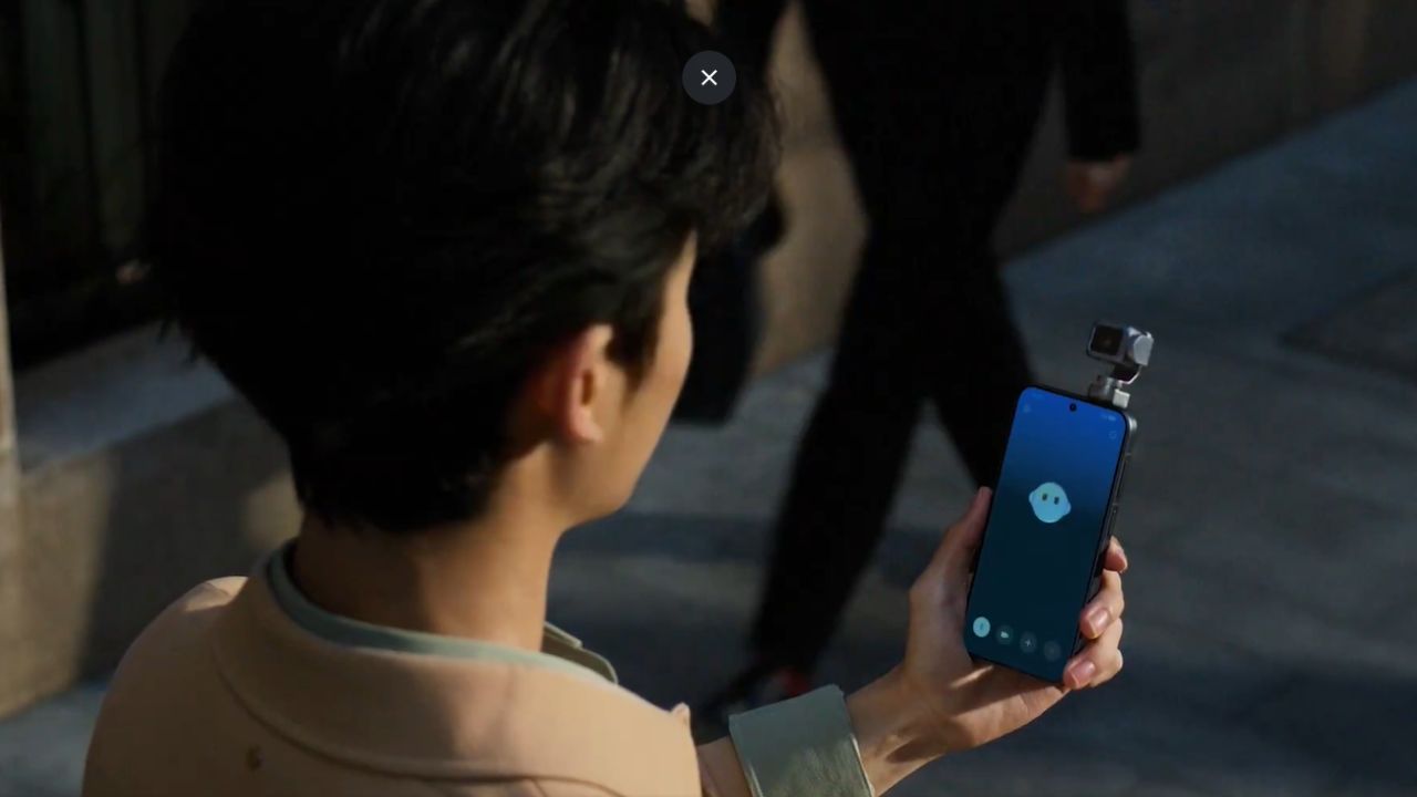 Mobile World Congress 2026: स्मार्टफोनचा नवा अवतार! HONOR ने दाखवला जगातील पहिला ‘Robot Phone’, पाहून टेक वर्ल्ड झाले थक्क