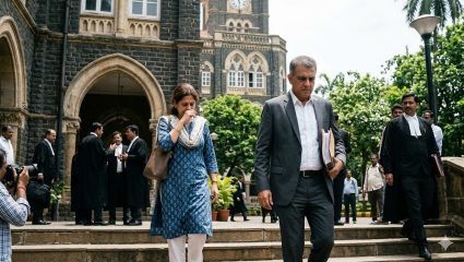 Bombay High Court: “पत्नीचं Whatsapp Chat म्हणजे क्रूरता…”, घटस्फोटासंदर्भात मुंबई उच्च न्यायालयाचा महत्त्वाचा निर्णय