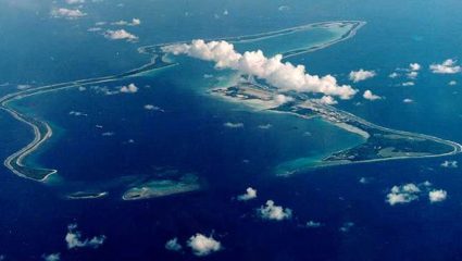 Diego Garcia : महासागरातील अमेरिकेच्या सर्वात ‘सुपर बेस’वर इराणच्या ‘SM-3’चा हल्ला; संरक्षण यंत्रणेचे काढले धिंडवडे