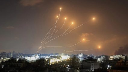 Cluster Bombs: आकाशातून विध्वंस! इराणचं ते ‘अदृश्य’ अस्त्र ज्याने इस्रायलला दिली सर्वात मोठी जखम; 11 ठार, 1000 जखमी