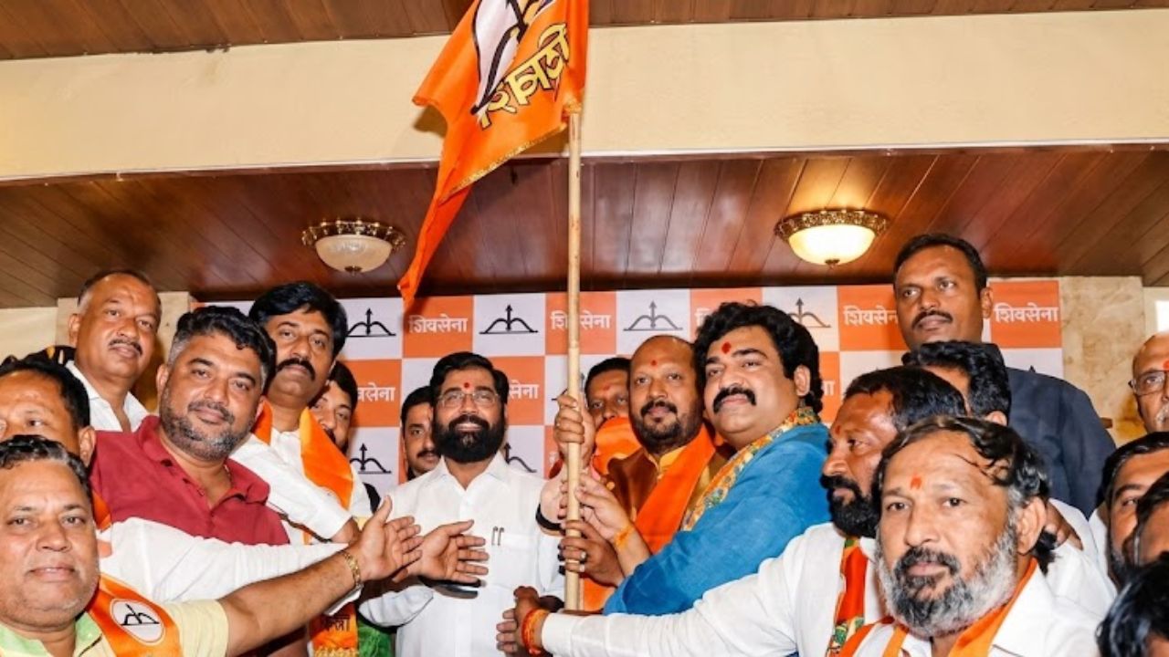 Ahilyanagar News: कर्जतमध्ये भाजपाची ‘इनकमिंग’ वाढवणारे शिंदेंच्या शिवसेनेला झाले कनेक्ट!