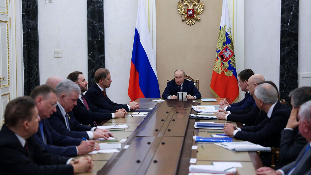 Intelligence War: रशियाचा तो ‘गुप्त’ प्रस्ताव आणि अमेरिकेचा नकार; युक्रेन-इराणच्या खेळात पुतिन यांनी खेळली होती ‘ही’ मोठी चाल?