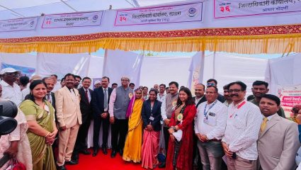 दुर्गम भागात कायदेशीर हक्कांच्या जाणीव -जागृतीसाठी शिबिर; मुंबई उच्च न्यायालयाचे न्यायमूर्ती रणजीत सिंह राजा भोसले उपस्थित