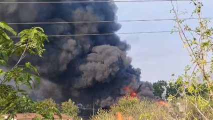 तासवडे MIDC मध्ये भीतीचे वातावरण कायम; SKM फाईन केमिकल कंपनीत पुन्हा स्फोटाचा धोका