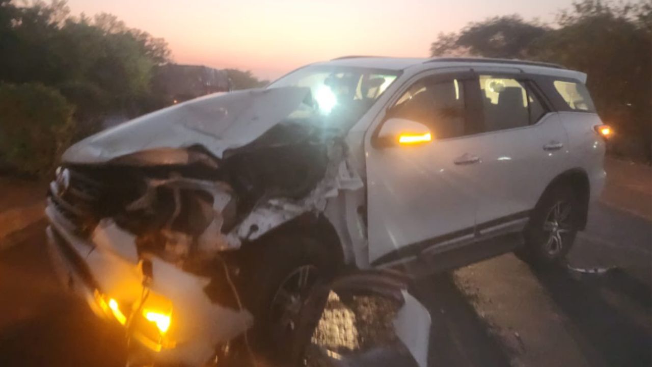 Prashant Padole Accident : काँग्रेस खासदार डॉ. प्रशांत पडोळे यांचा भीषण अपघात; एअरबॅग उघडल्या नाहीच अन्..