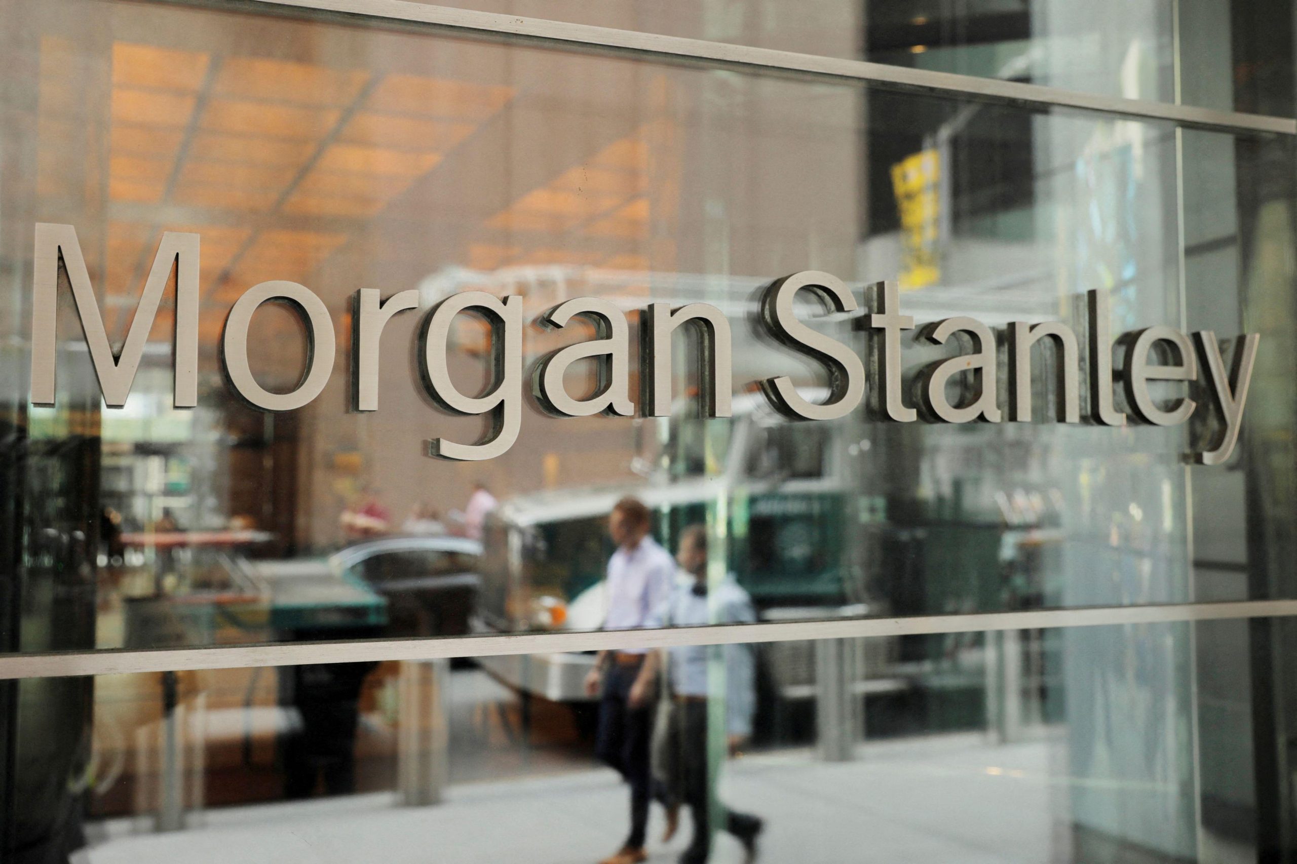 Morgan Stanley Layoffs: मॉर्गन स्टॅनलीमध्ये मोठी नोकरकपात; २,५०० कर्मचाऱ्यांना दाखवला घरचा रस्ता 