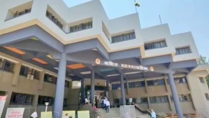 धक्कादायक! ठेकेदाराकडून मुख्यमंत्र्यांच्या नावे धमक्या, स्थायी सदस्यांकडून आरोप; आयुक्तांनाही जुमानत नसल्याची तक्रार