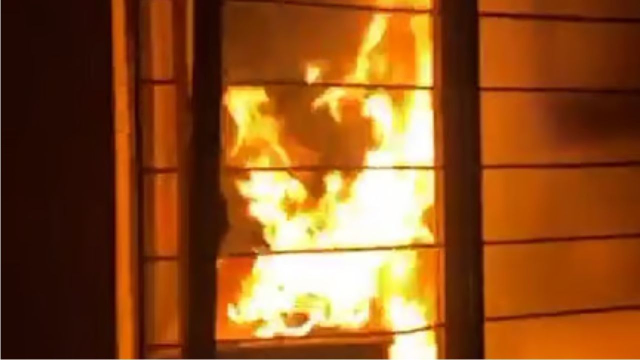 Beed Crime: पत्नीने नांदायला नकार दिल्याने संताप; जावयाने सासरच्या घराला पेट्रोल टाकून आग