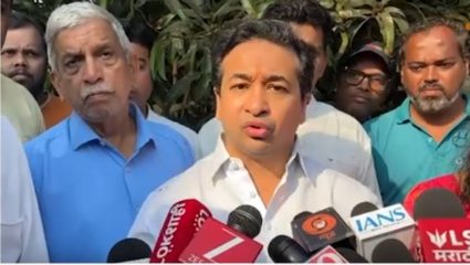 SINDHUDURG : कोकणात आंबा बागायतदार संकटात; पालकमंत्री नितेश राणेंची बागांना भेट