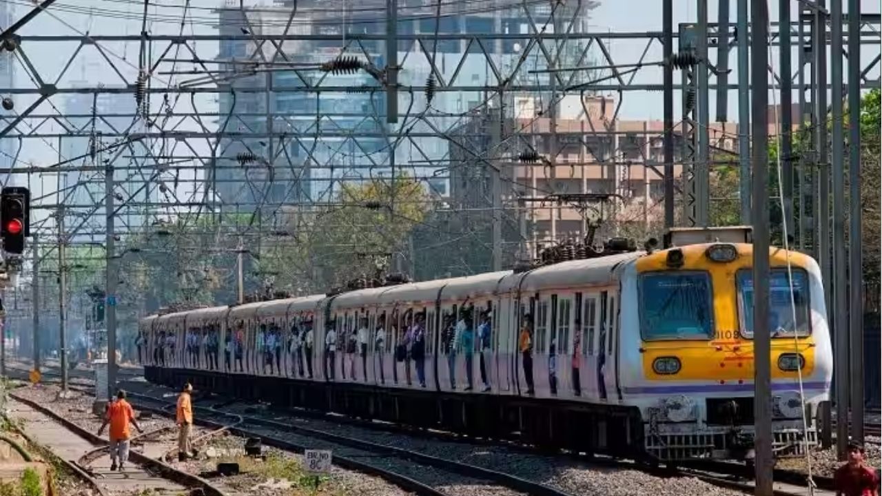 Mumbai Crime: वादातून संताप अन् टोकाचं पाऊल… पत्नीला धावत्या लोकलसमोर ढकलून हत्या; आरोपी सुरत मधून अटकेत