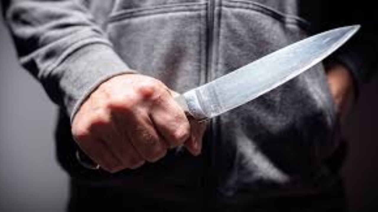 Yavatmal Crime: भररस्त्यात चाकू हल्ला; पाठीत अडकला चाकू, तरीही ‘साधा गुन्हा’ नोंद