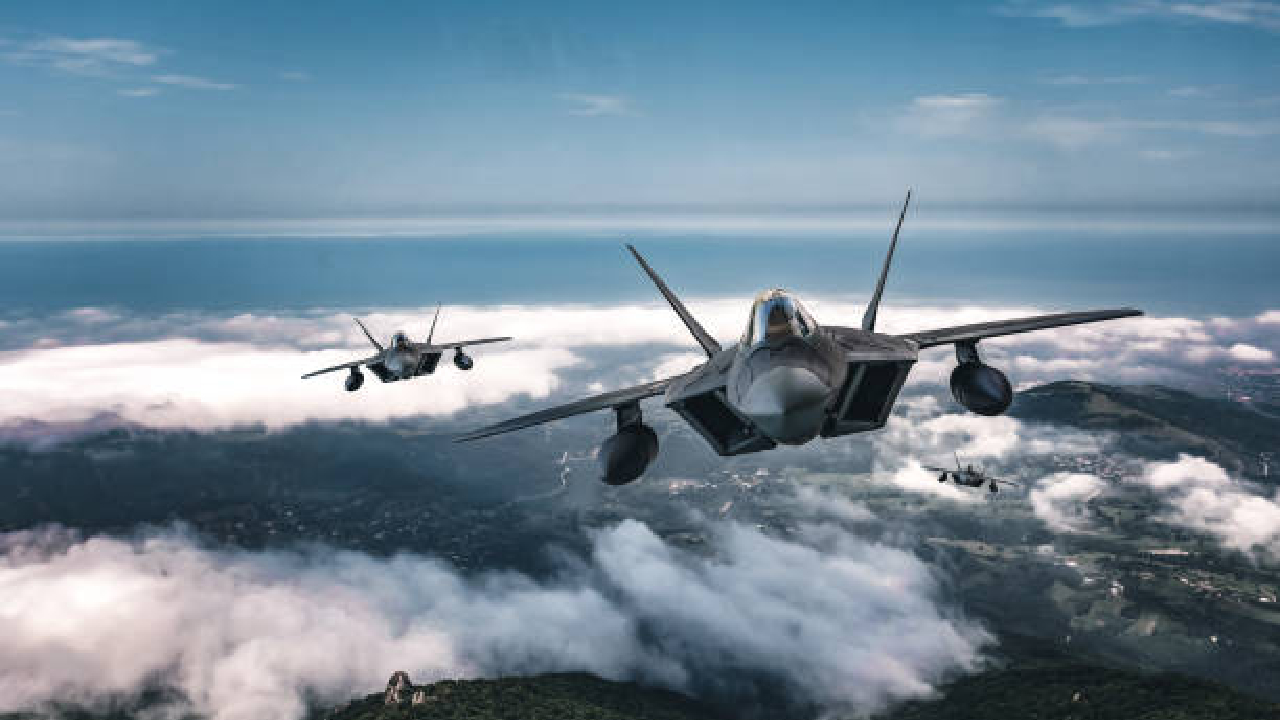 ‘कुवेत Air Force च्या चुकीमुळे…’; F-15 फायटर प्लेन कोसळल्याच्या घटनेवर अमेरिकेचे विधान काय?