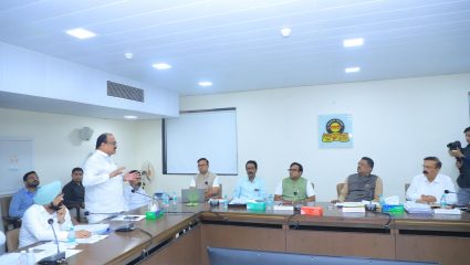 Transport News: ‘अन्यायकारक E-Challan रद्द…’;  वाहतूक संघटनांना प्रताप सरनाईकांचे आवाहन