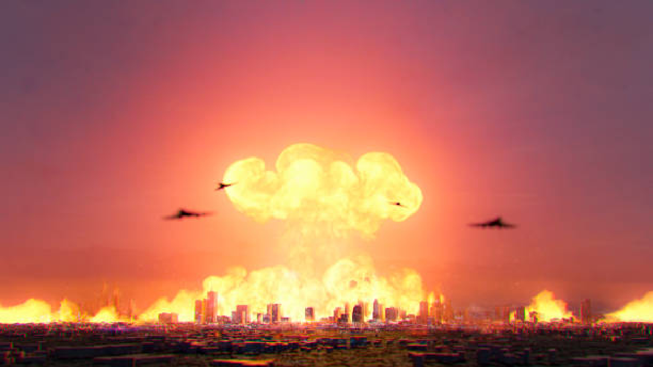 Iran Israel War: इस्त्रायलचा बाजार उठणार; ‘हा’ प्रयत्न केल्यास…; इराणने दिली थेट धमकी