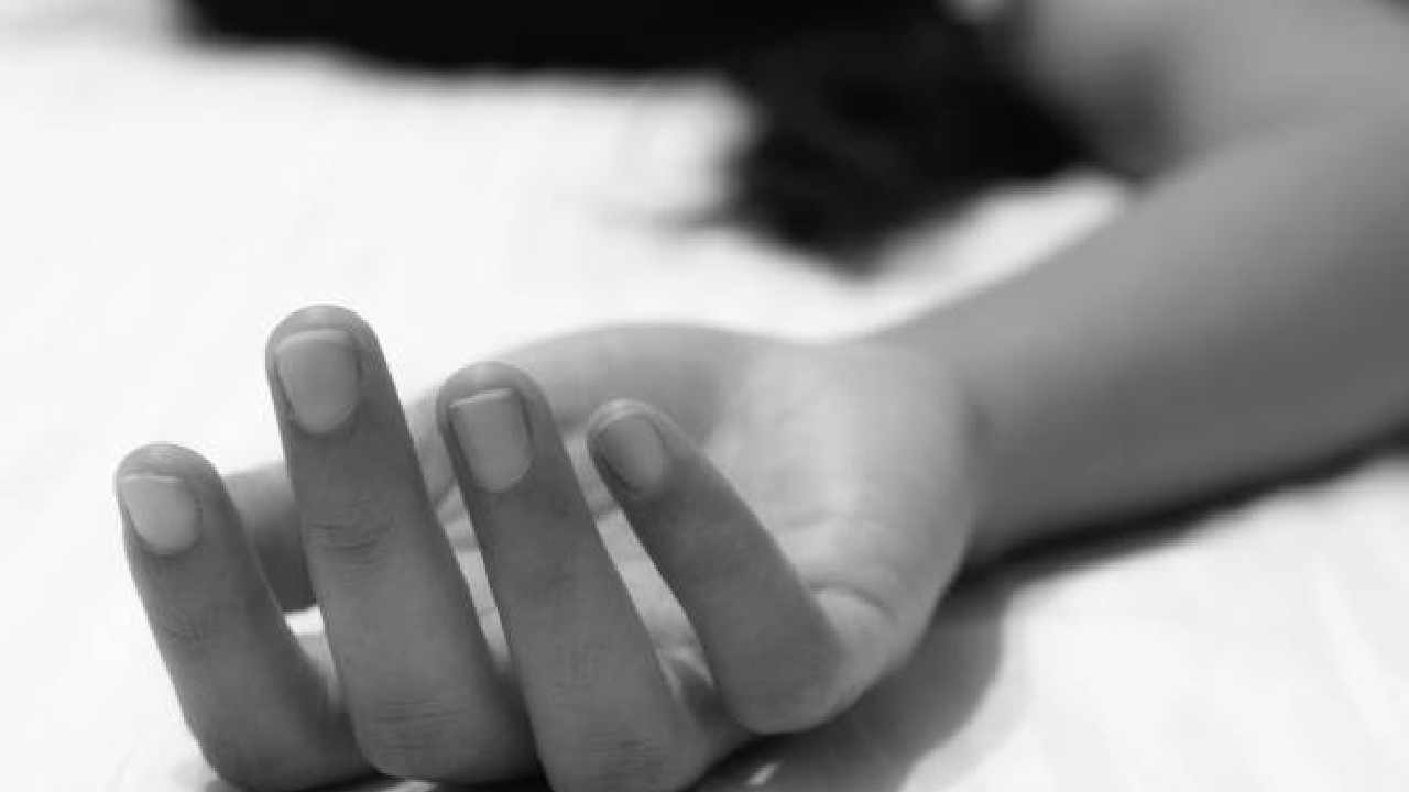 क्रूरतेला सीमा नाही! अनैतिक संबंधाला विरोध केला म्हणून मनोरूग्ण महिलेला थेट…