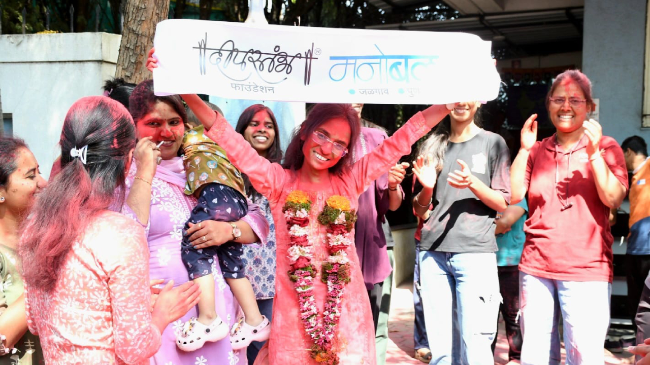 जिद्दीला सलाम! असंख्य अडचणी अन्…; रेणुका केकणने मारले UPSC चे मैदान