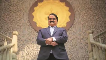 “… ऐतिहासिक पुरावे उपलब्ध नाहीत”; ‘संभाजी’ कादंबरीबाबत विश्वास पाटलांची कोरेगाव भीमा आयोगासमोर चौकशी