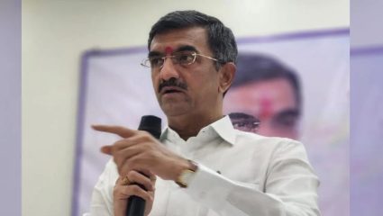 कोळसा वाहतुकीमुळे प्रदूषण अन् रस्त्यांची दुरावस्था…; शंभुराज देसाईंचे विधानपरिषदेत विधान