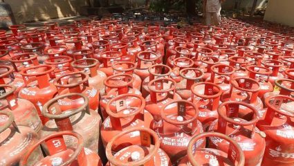 LPG Gas: ‘गुहागर’मधील दोन दिवसांतच बंद होणार? हॉटेल व्यावसायिकच ‘गॅस’वर