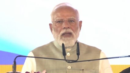 “… महाजंगलराज सरकार संपवण्याची वेळ”; PM Narendra Modi यांनी TMC विरुद्ध फुंकले रणशिंग