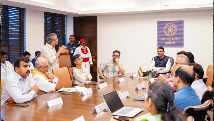 “महाराष्ट्रात 80 टक्के पाऊस होईल, असे गृहीत…”; ‘पाणी फाउंडेशन’च्या बैठकीत काय म्हणाले Devendra Fadnavis?